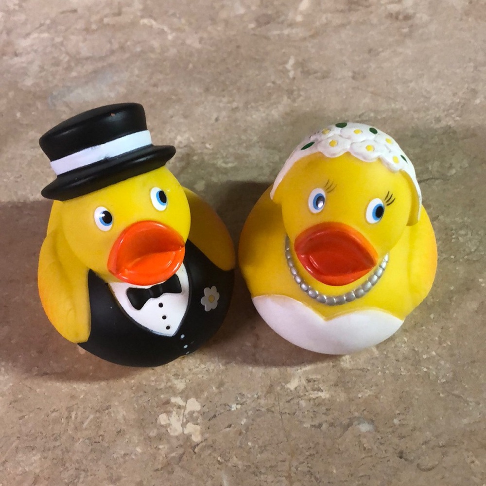 Wedding items - Picture 6 of 7